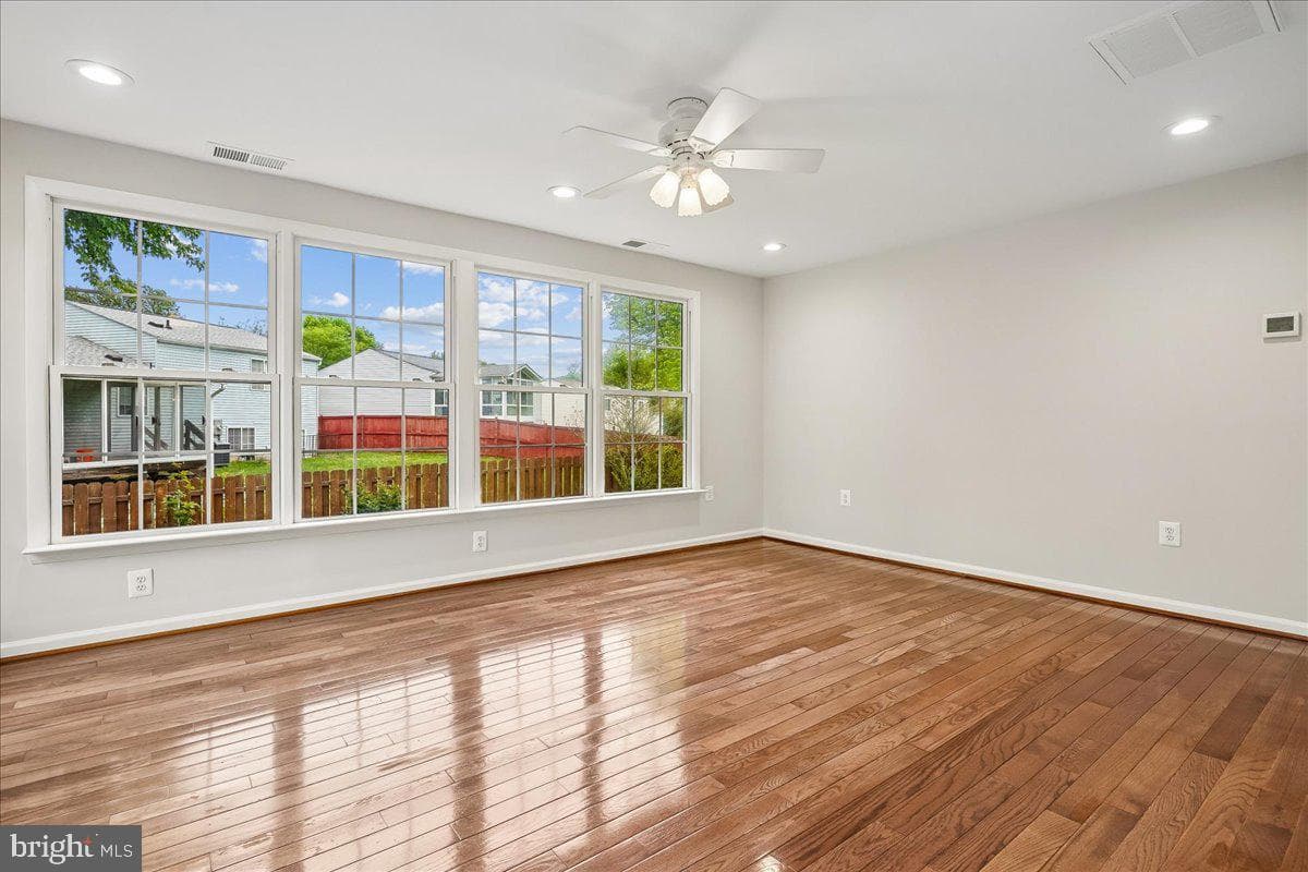 4407 Vantage Court photo 18