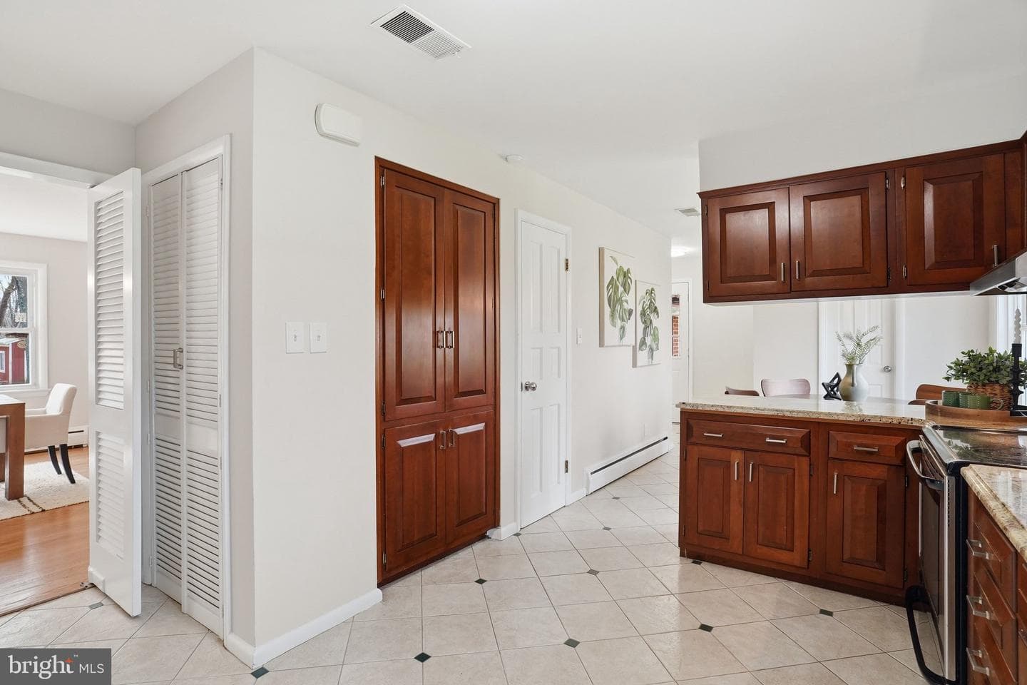 8509 Crestview Drive photo 18