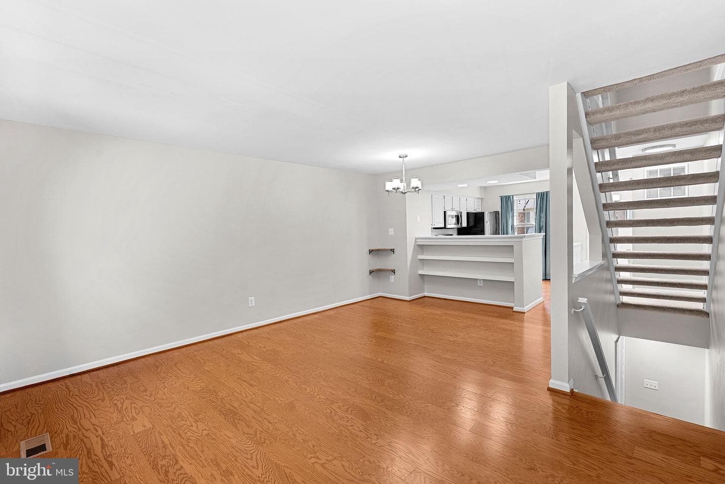 6511 Skylemar Trail photo 9