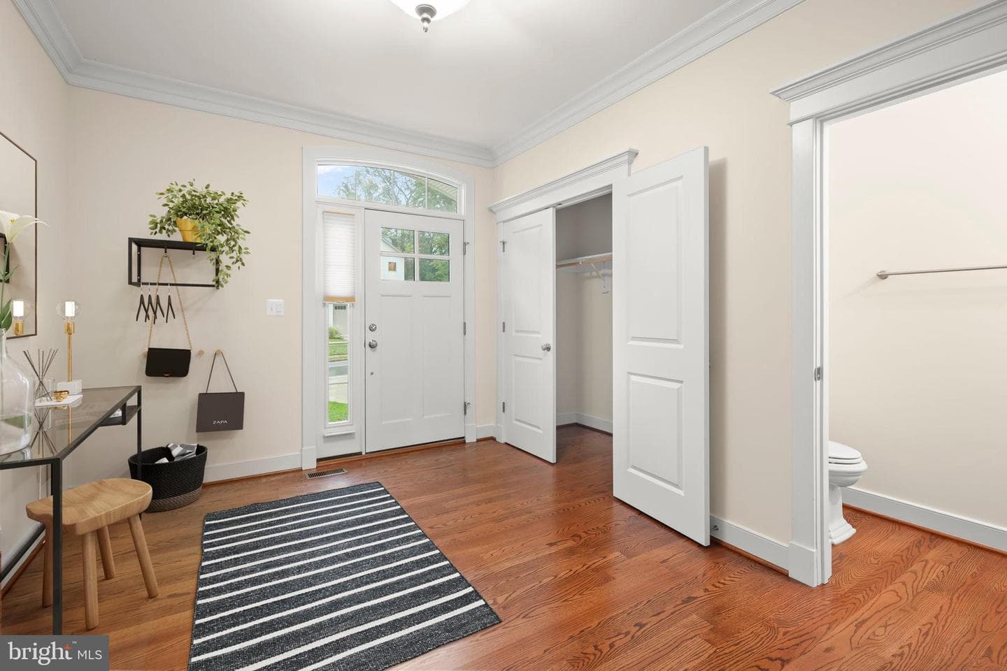 217 Pleasant Street SW photo 31