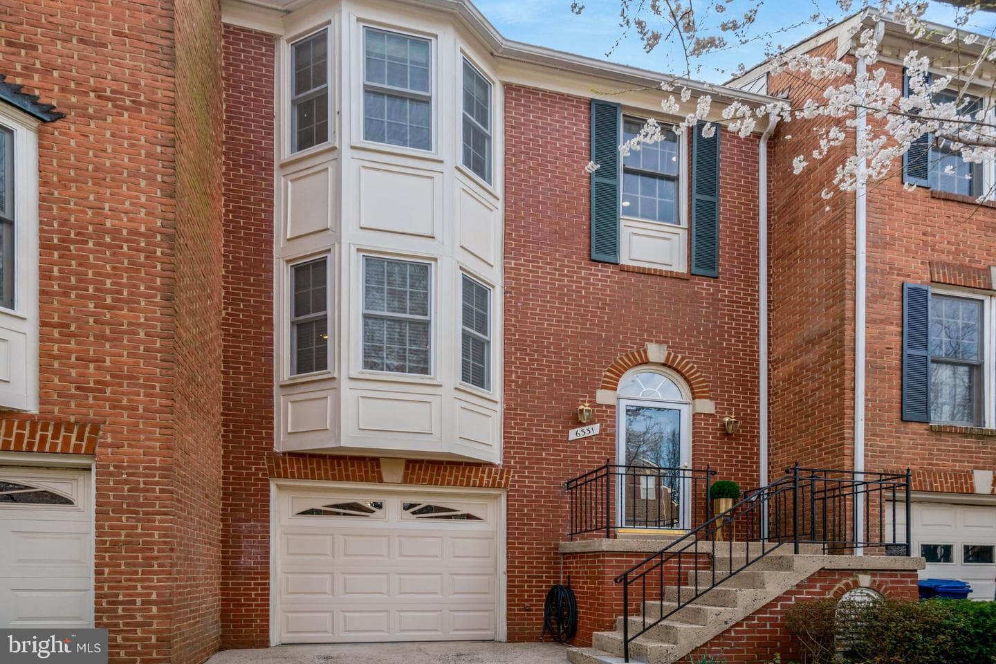 6331 Crooked Oak Lane