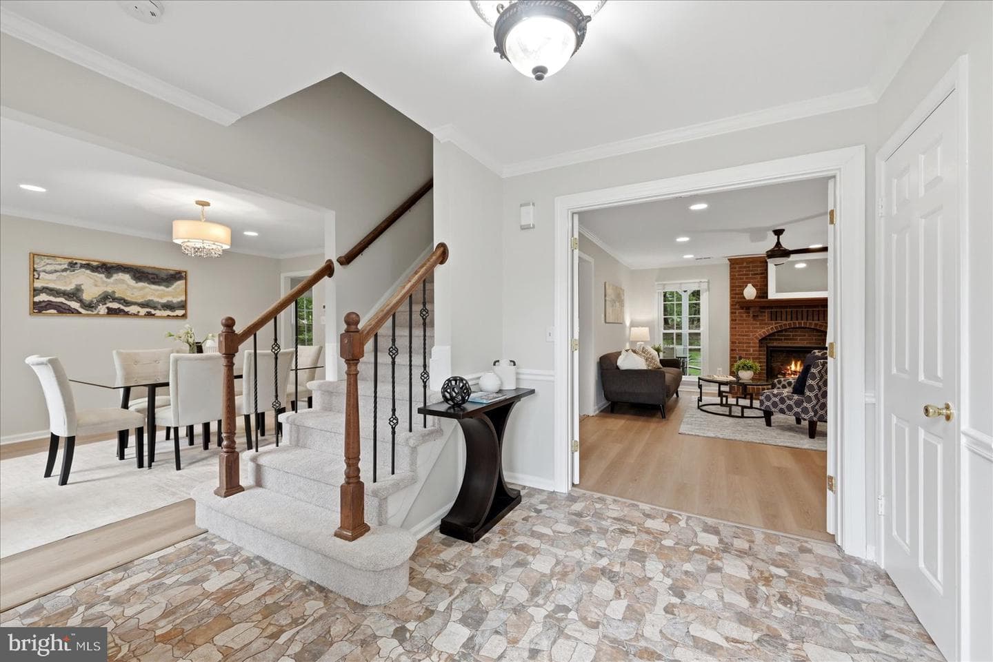 3244 Duck Pond Court photo 2