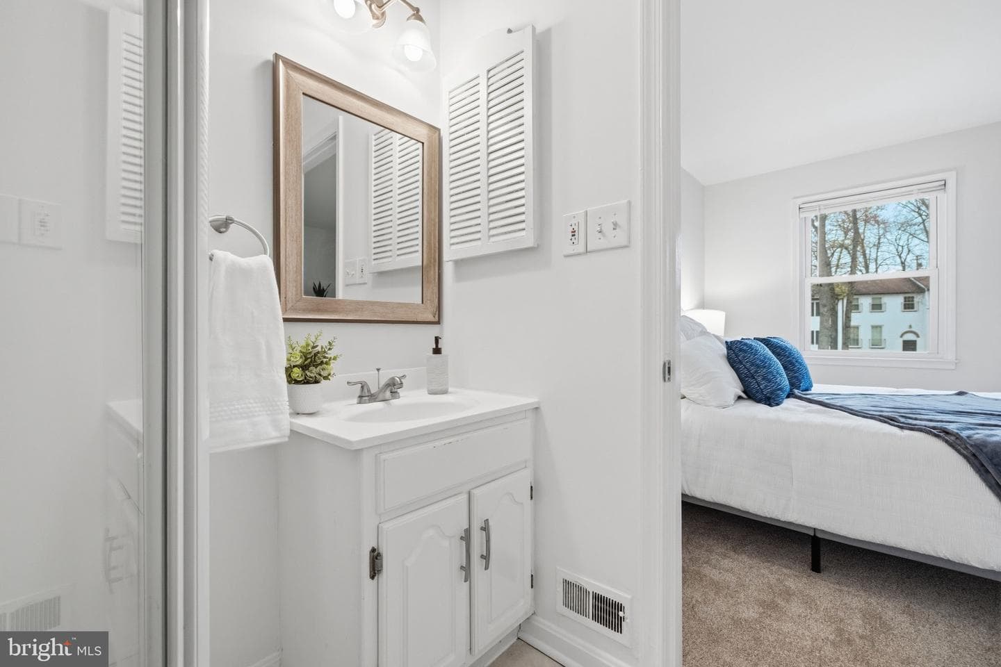2938 Espana Court photo 24