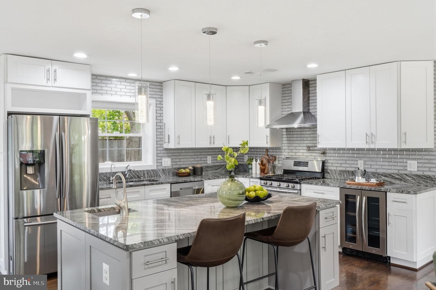 7504 Dolce Drive photo 10
