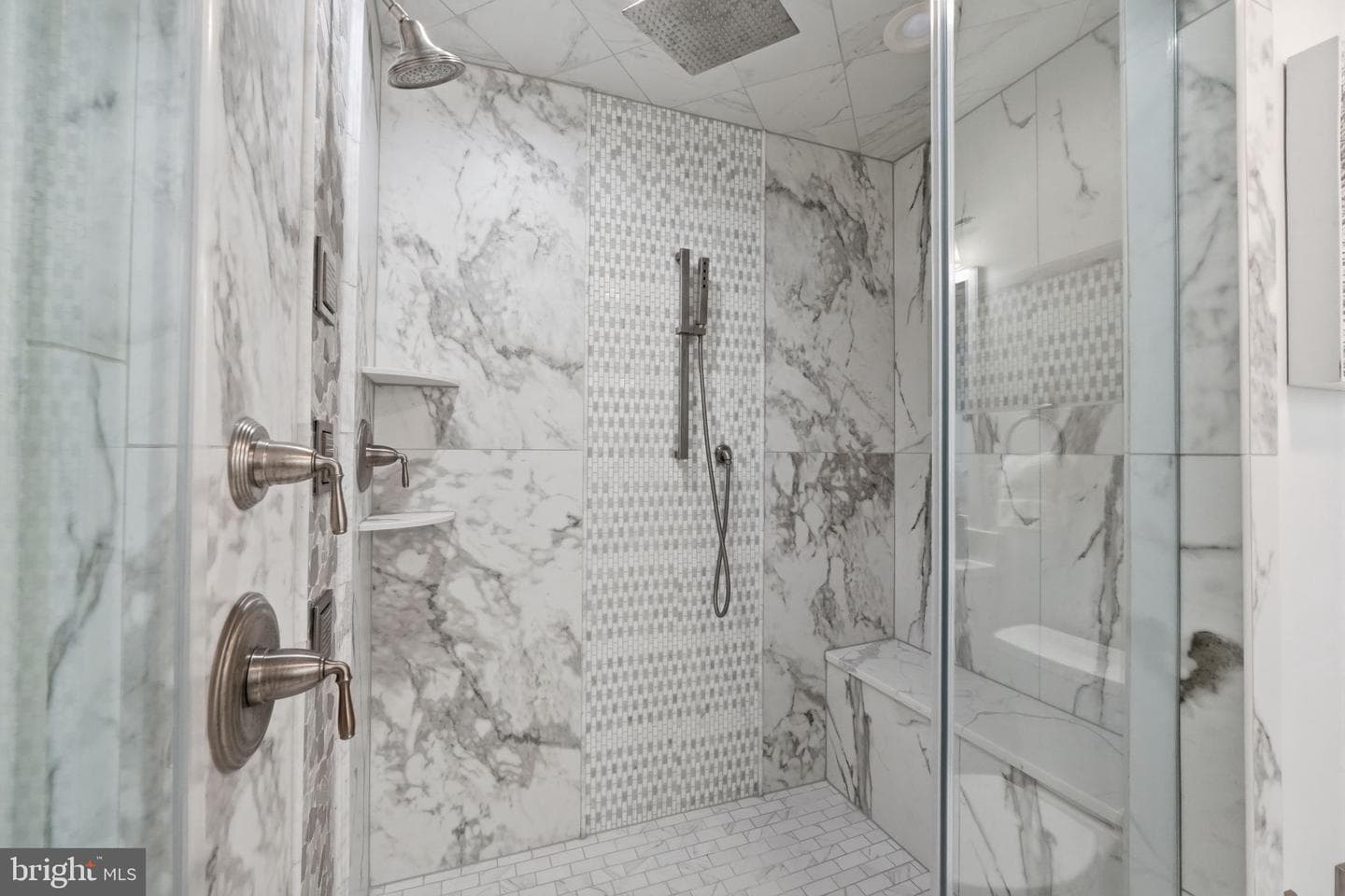 7504 Dolce Drive photo 27