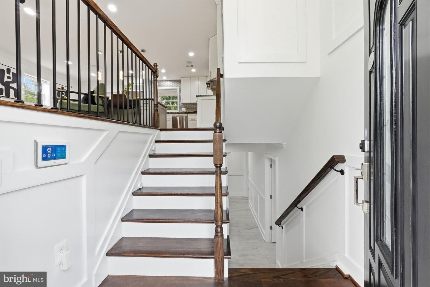 7504 Dolce Drive photo 3