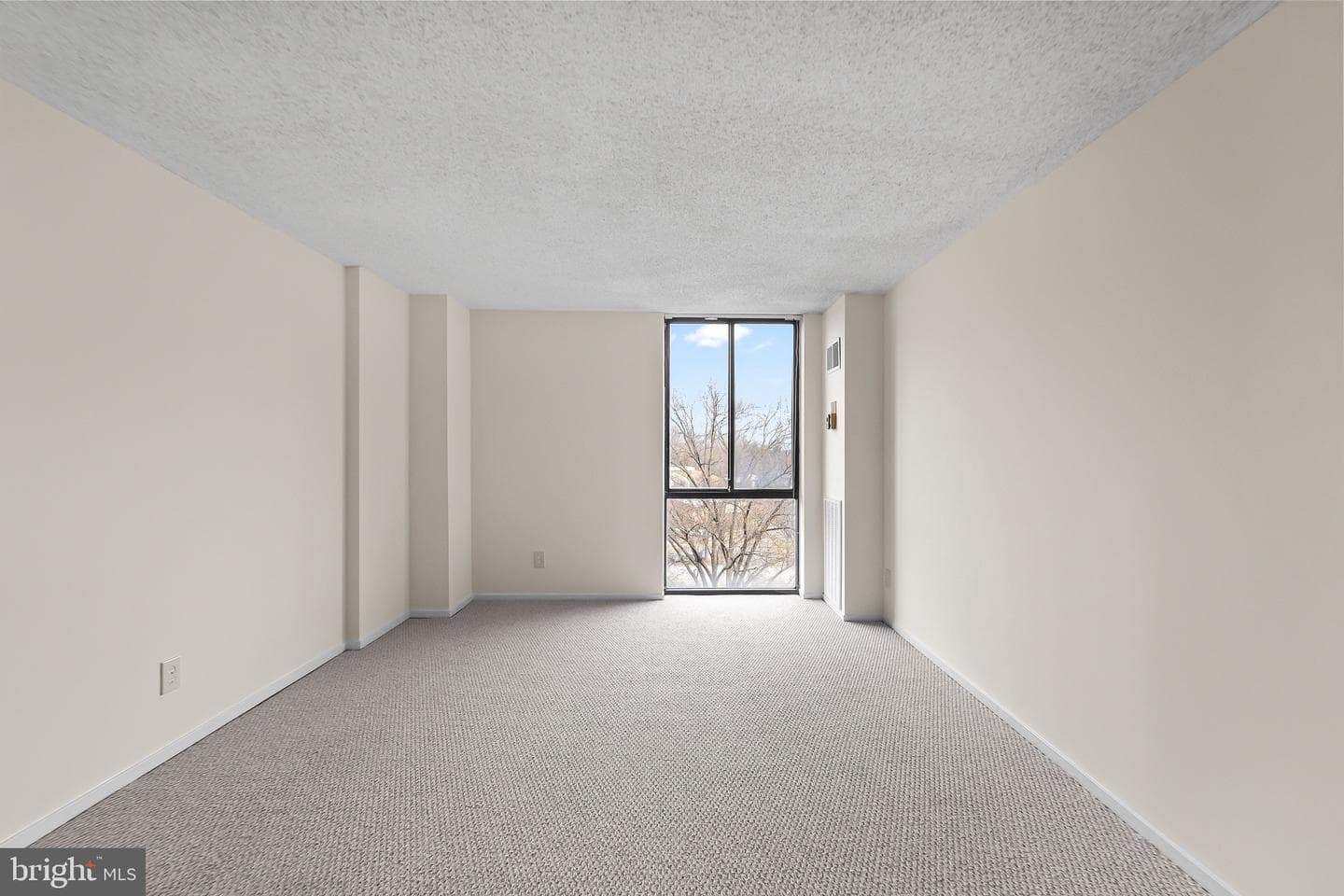 2300 Pimmit Drive #608 photo 20