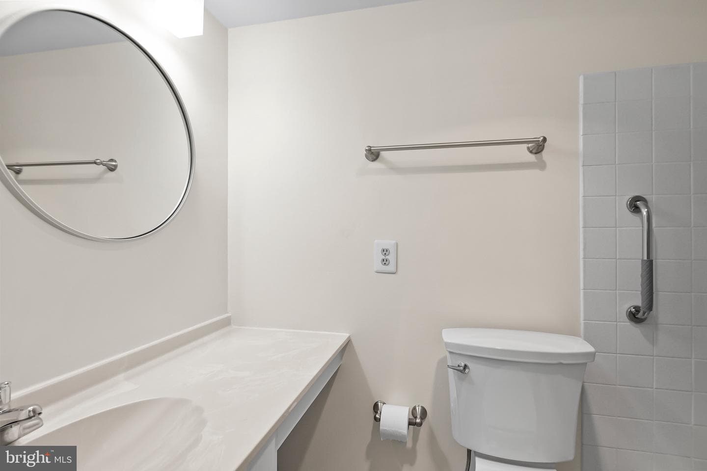 2300 Pimmit Drive #608 photo 27