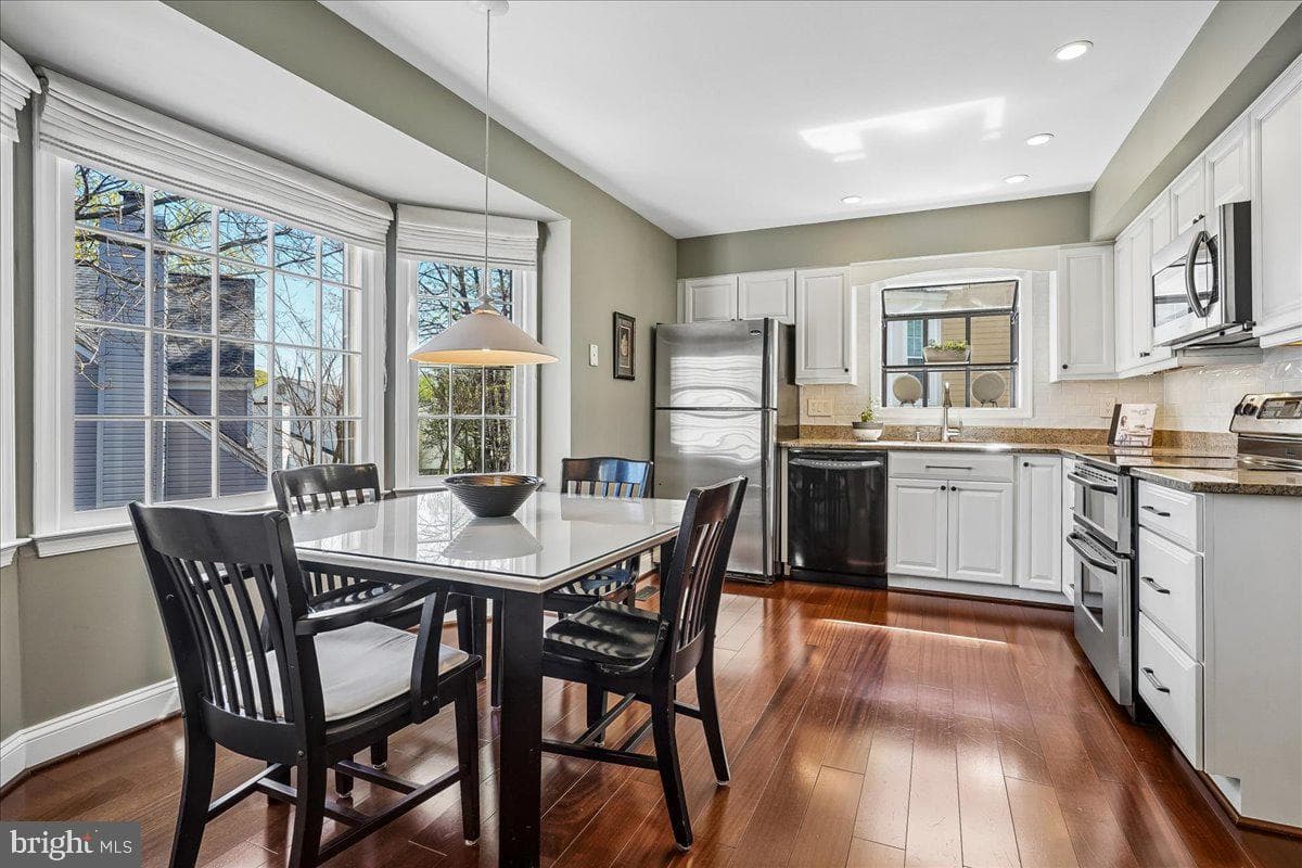 7801 Blue Jasmine Court photo 15