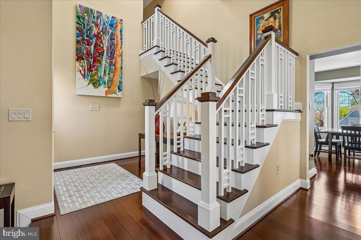 7801 Blue Jasmine Court photo 3