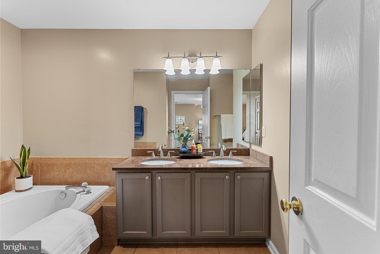 7677 Henry Knox Drive photo 22