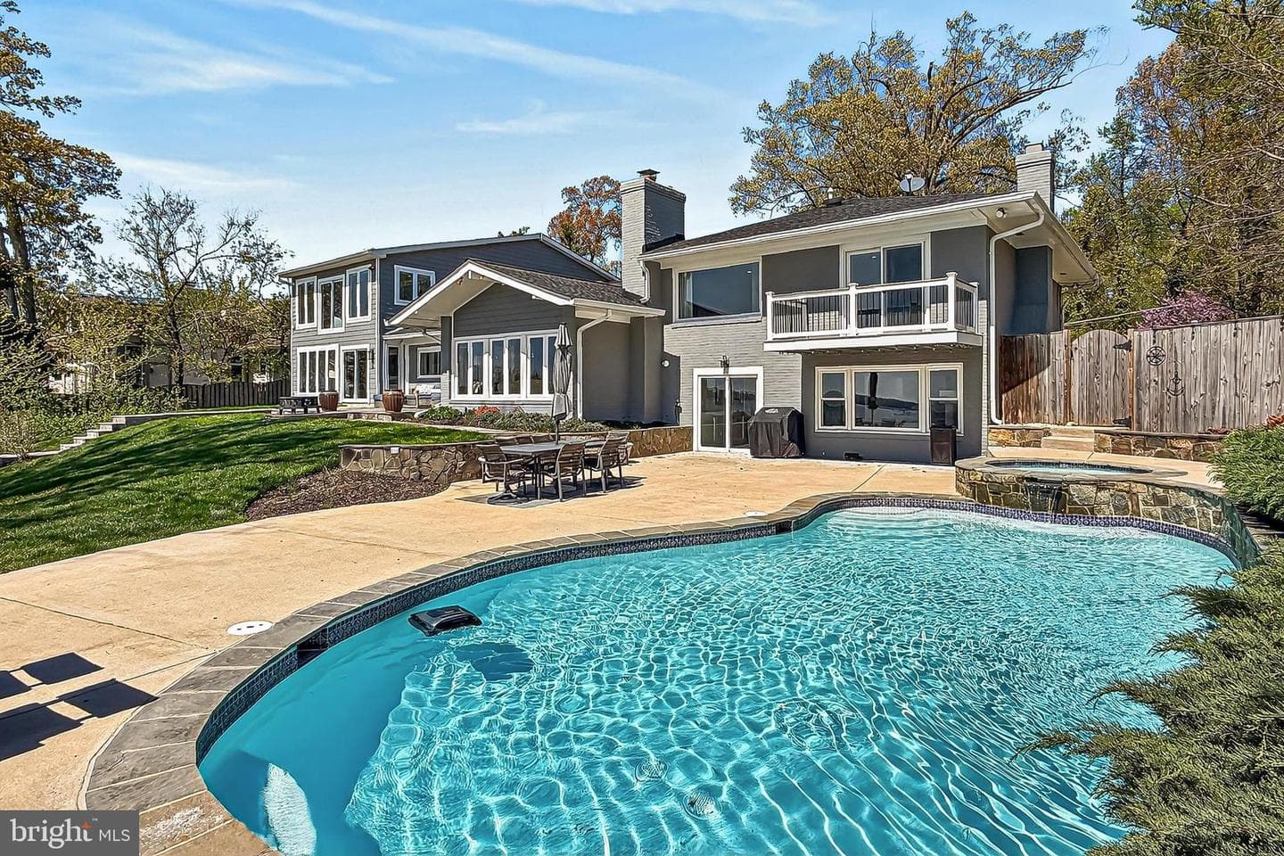 5801 River Drive photo 9