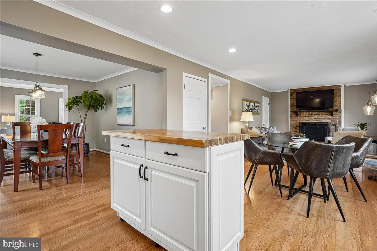 6404 Kings Landing Road photo 14