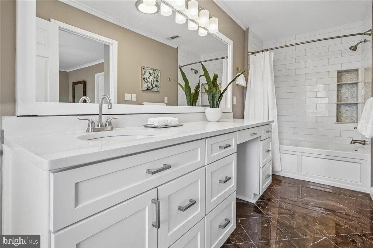 6404 Kings Landing Road photo 23