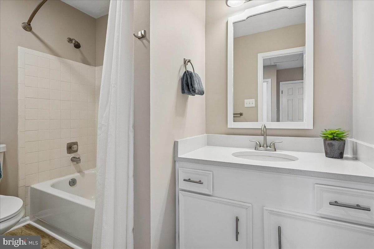 6404 Kings Landing Road photo 26