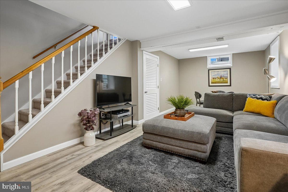 6404 Kings Landing Road photo 32