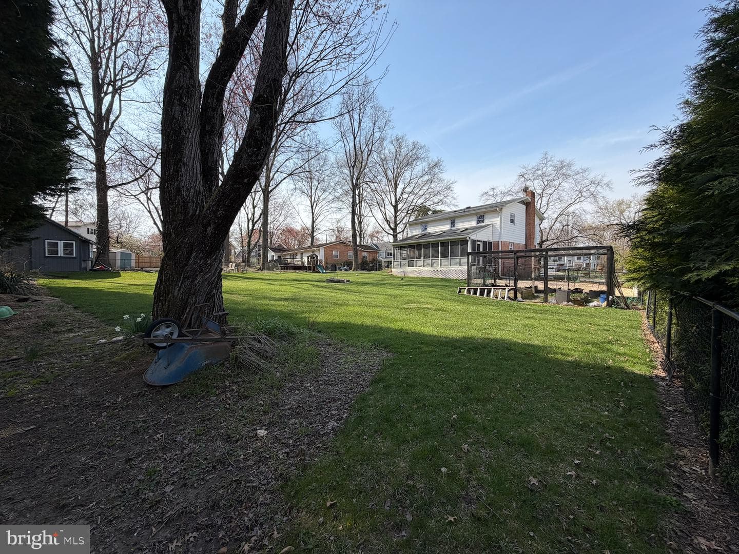 500 Kramer Drive SE photo 2