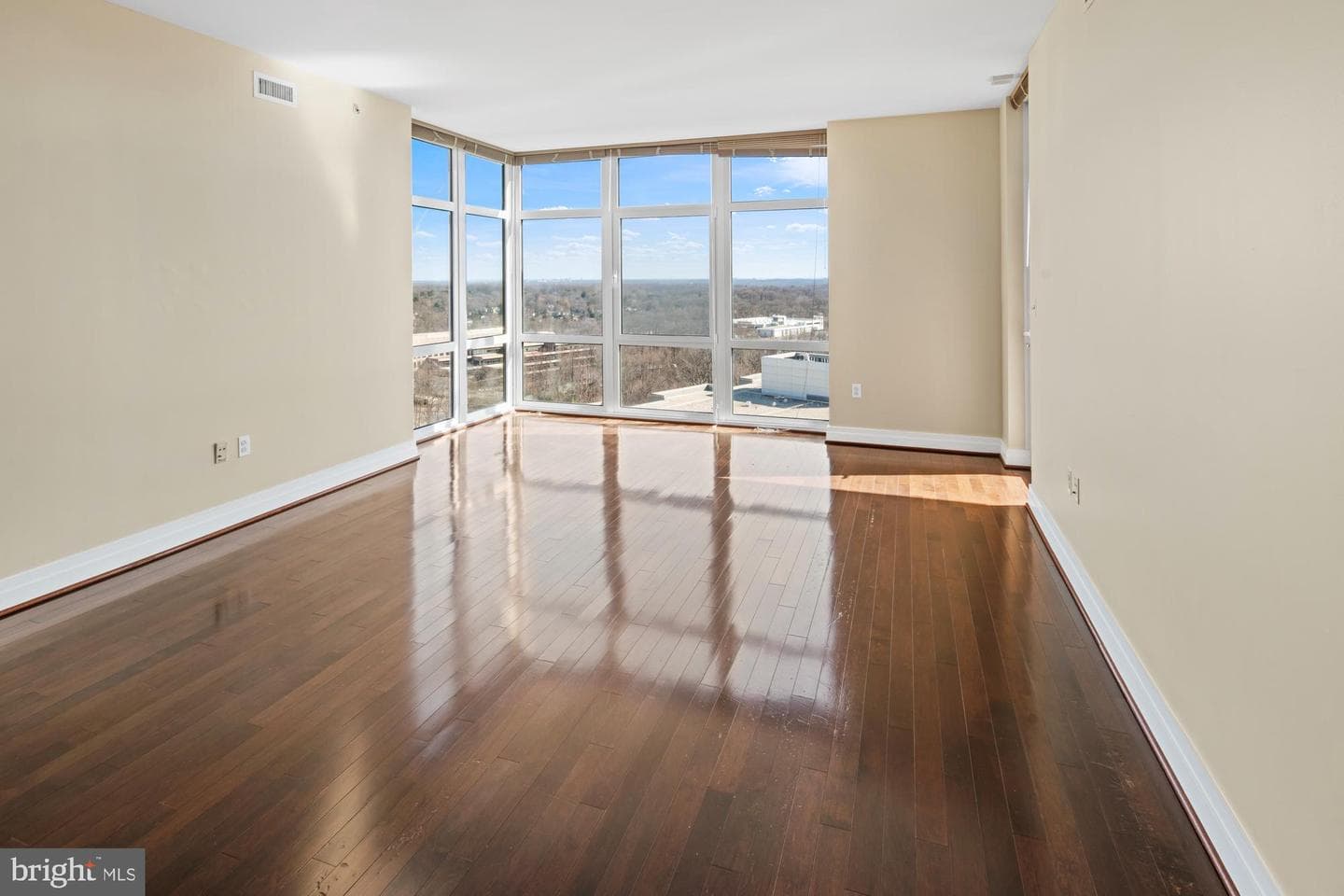 8220 Crestwood Heights Drive #1215 photo 16