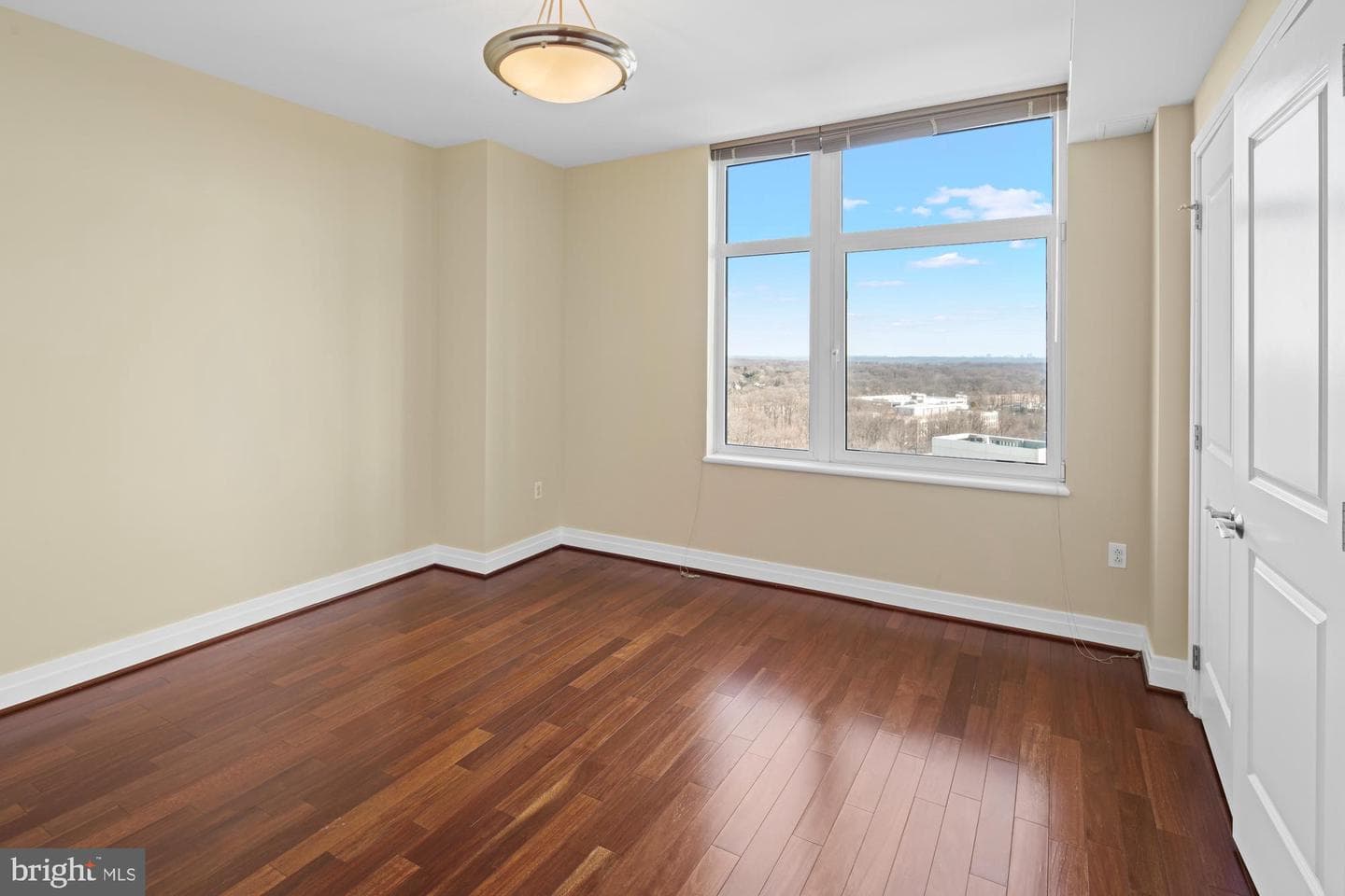 8220 Crestwood Heights Drive #1215 photo 30