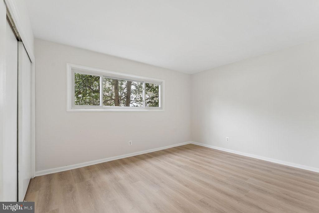 4333 Americana Drive photo 20