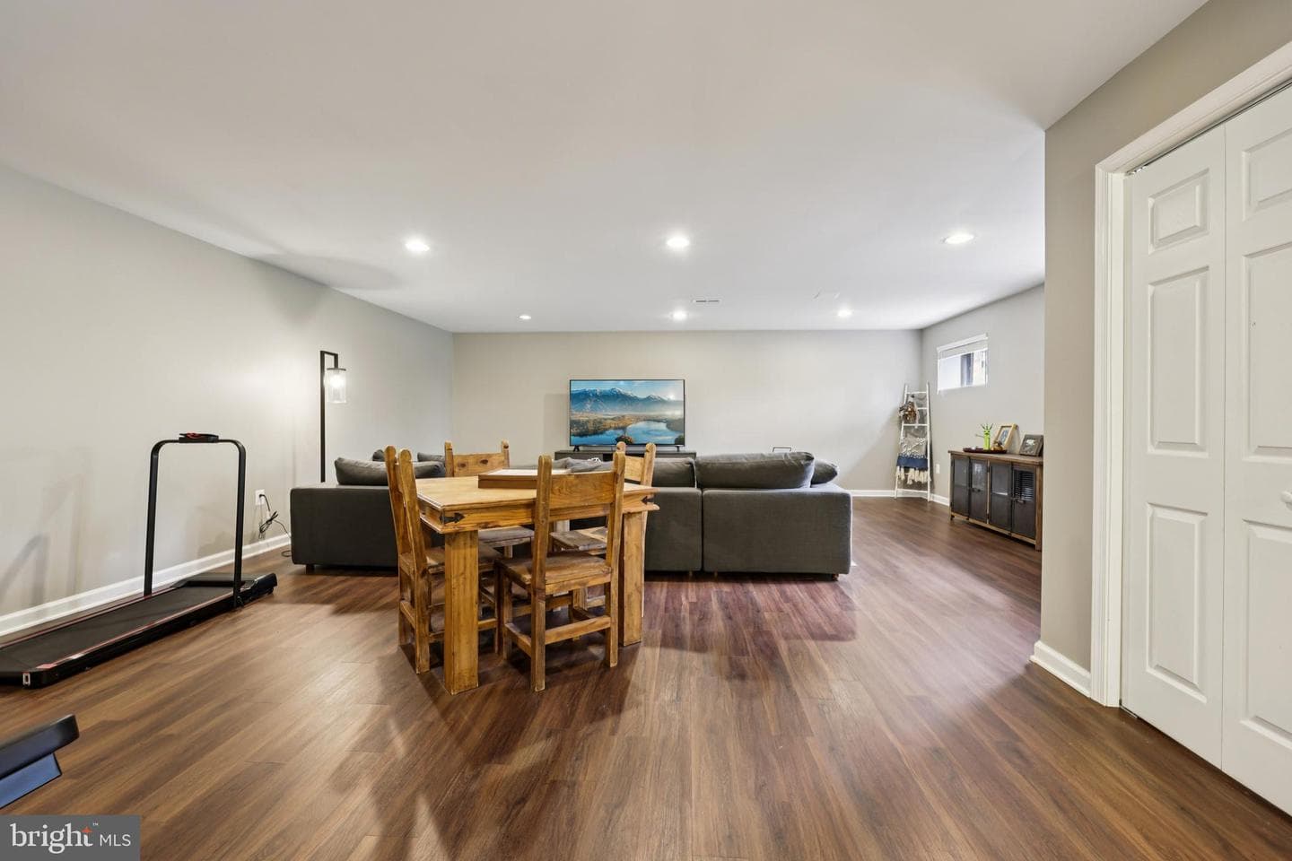 10913 Howland Drive photo 32
