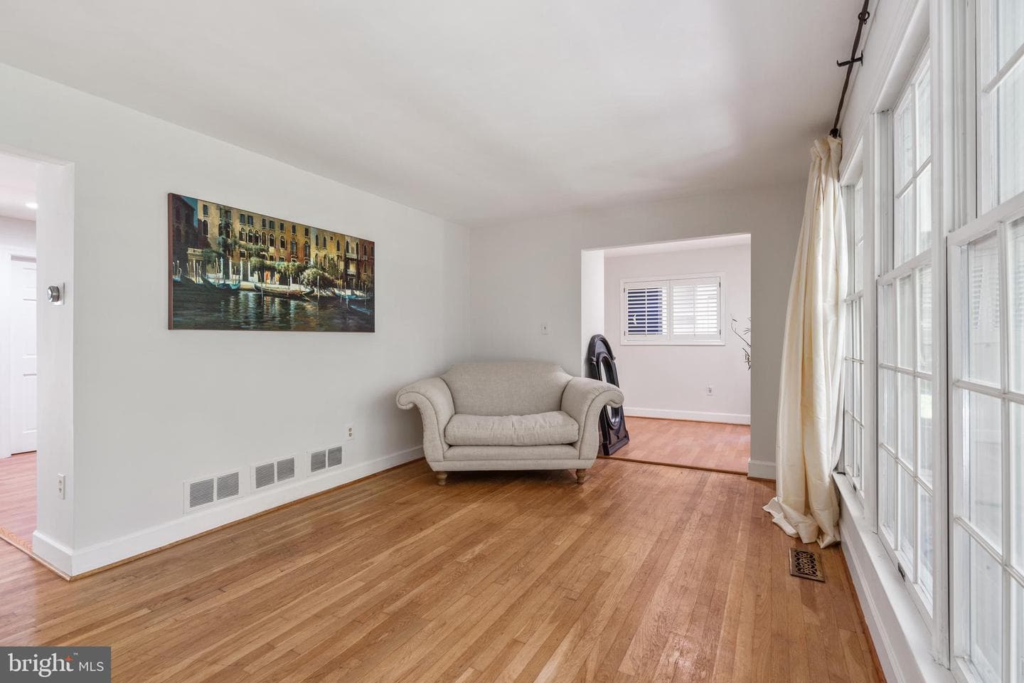 10418 Adel Road photo 16