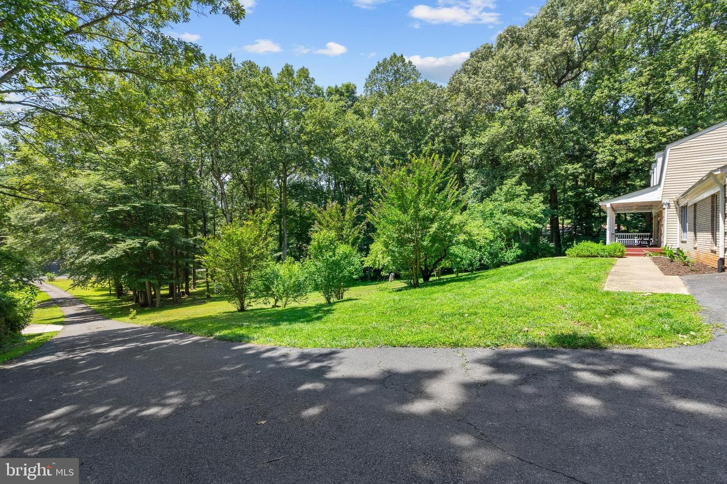 10418 Adel Road photo 47