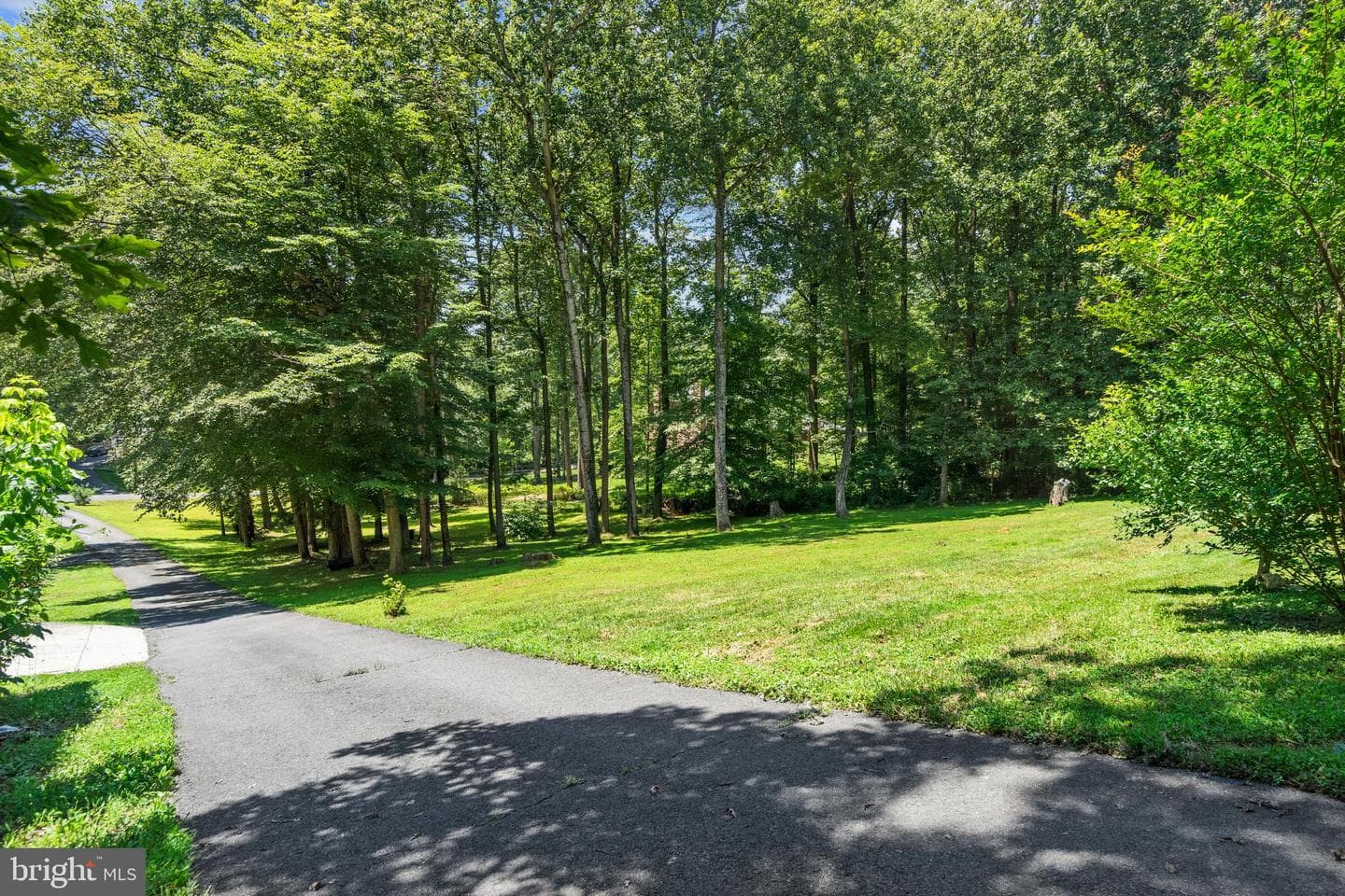 10418 Adel Road photo 48