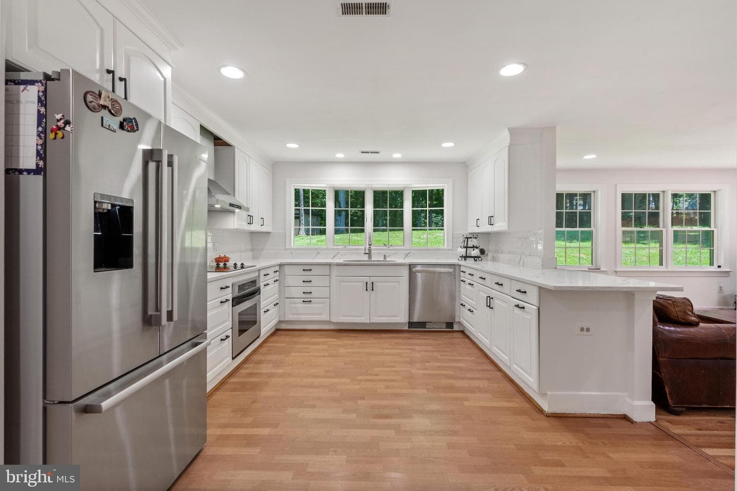 10418 Adel Road photo 5