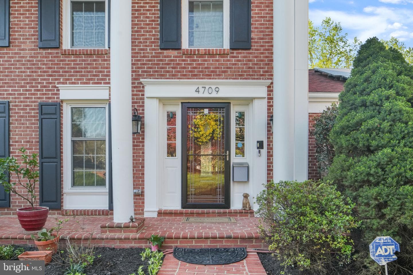 4709 Randolph Court photo 2