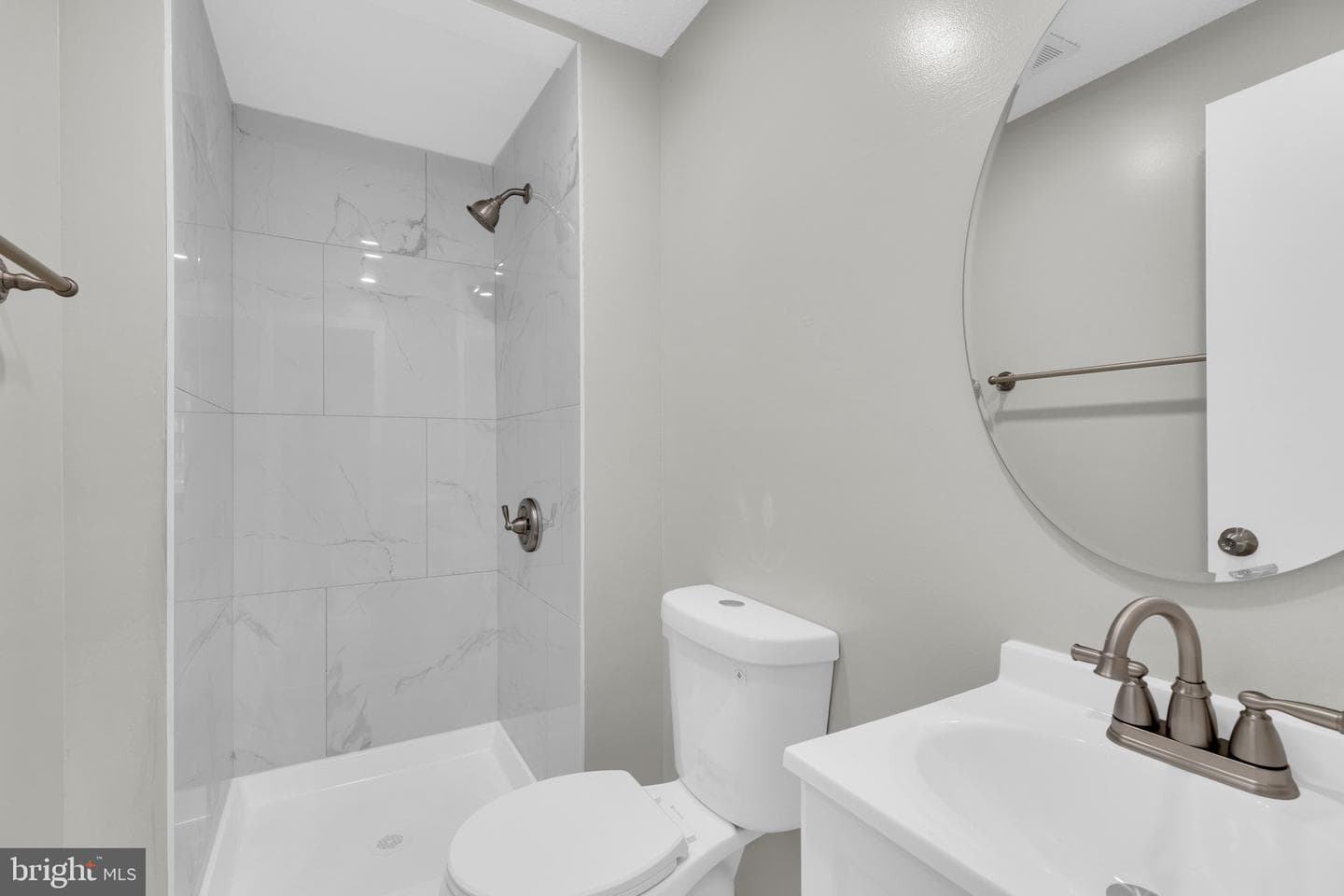 8677 Hickory Ridge Court photo 16