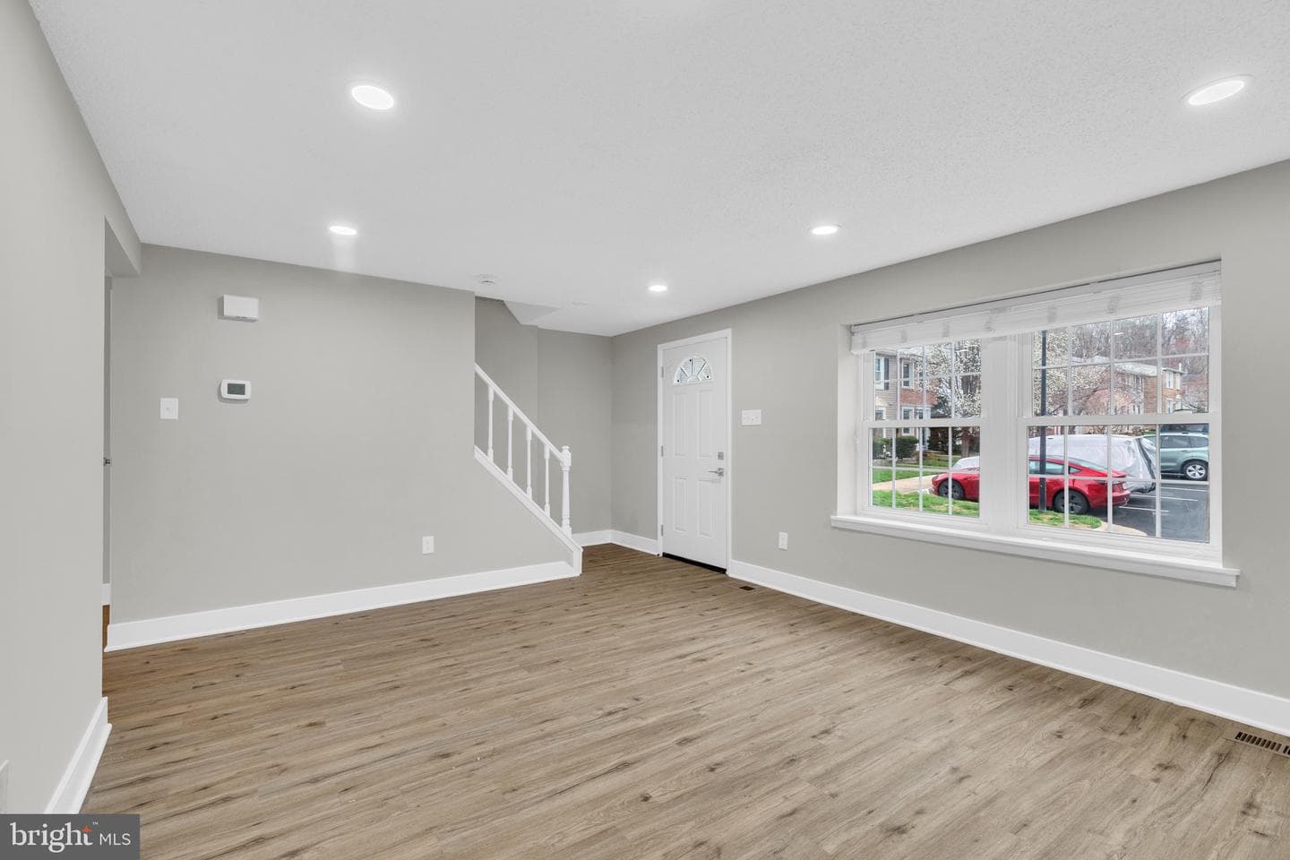 8677 Hickory Ridge Court photo 4