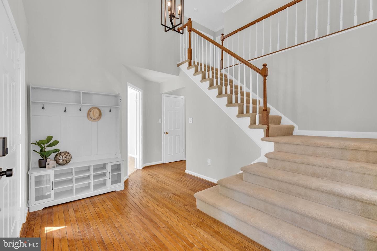 8101 Overlake Court photo 6