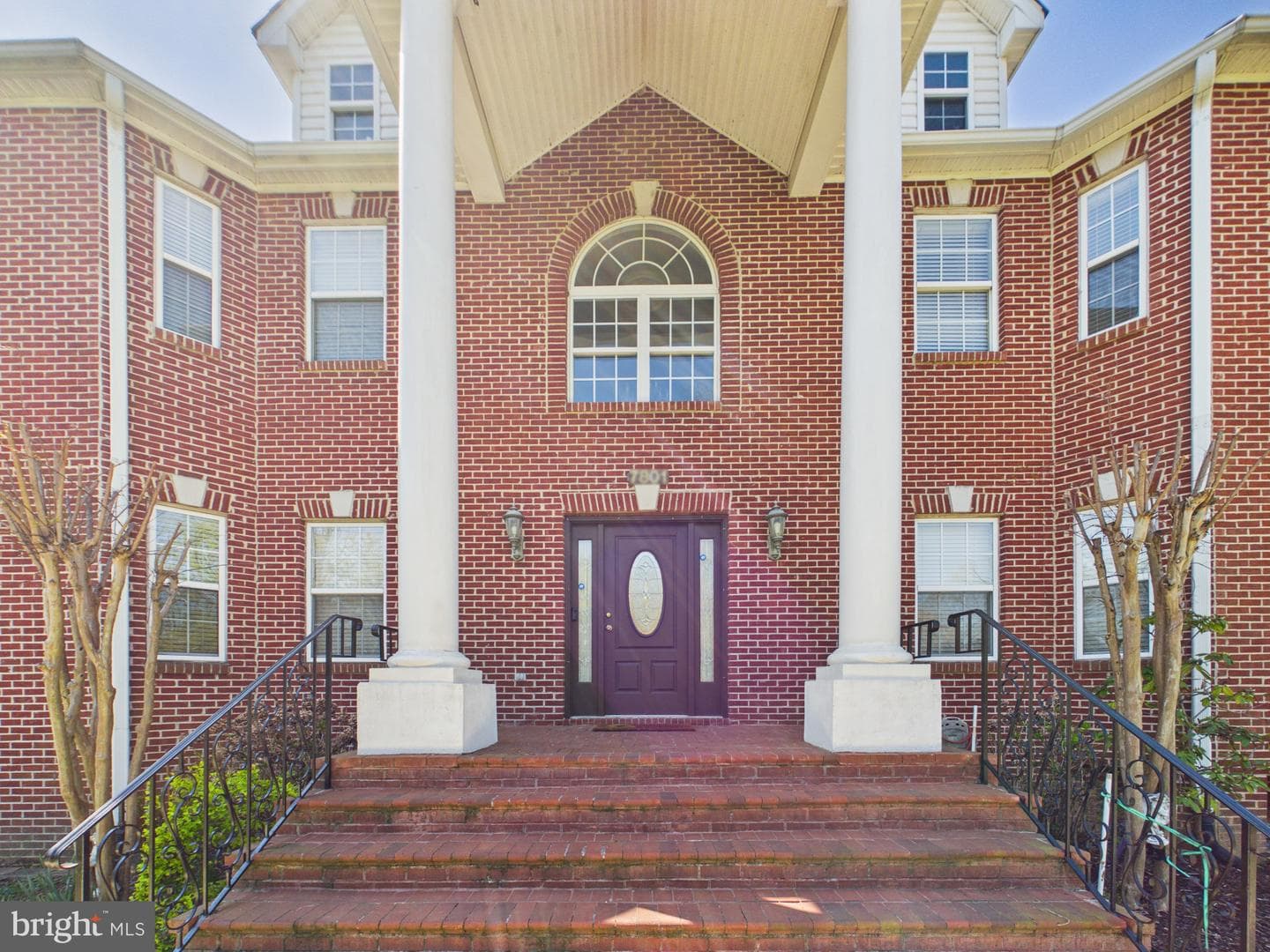 7801 Ridgewood Dr photo 3