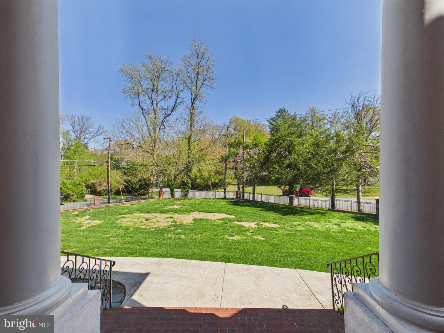 7801 Ridgewood Dr photo 5