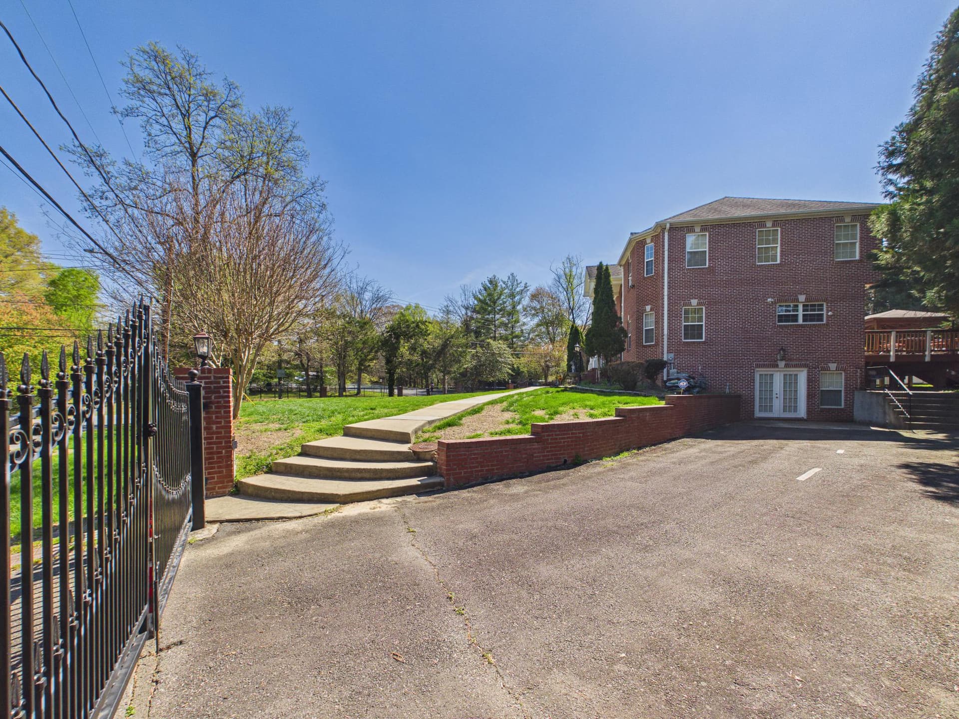 7801 Ridgewood Dr photo 54
