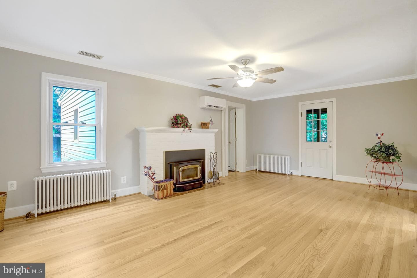 2753 Woodlawn Avenue photo 27
