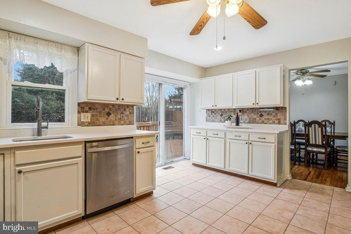 8714 Arley Drive photo 13