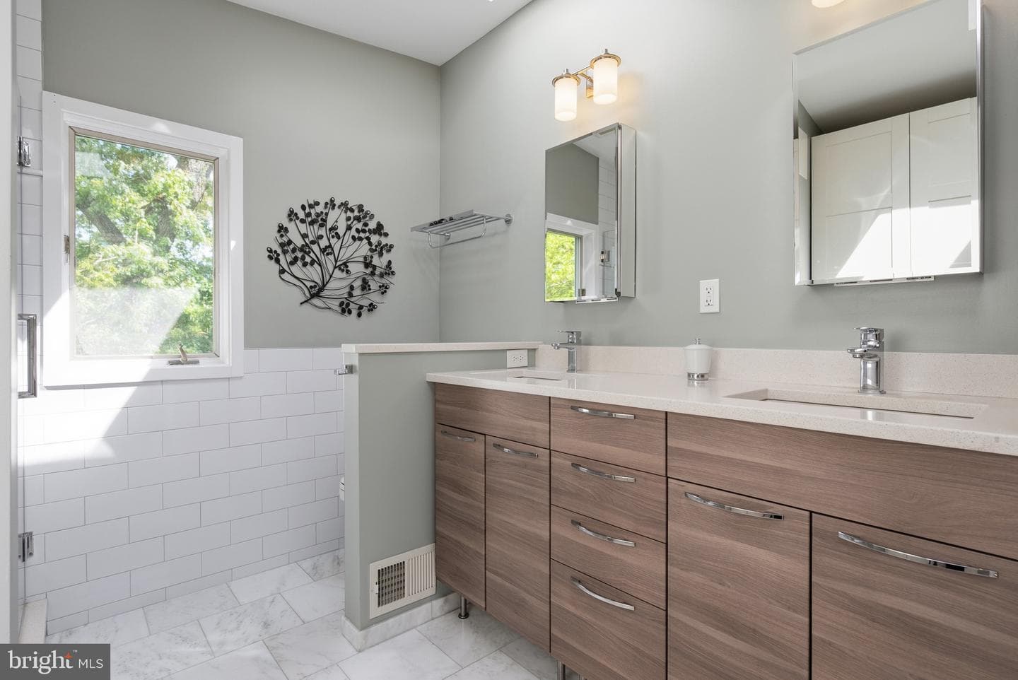 2103 Marthas Road photo 28