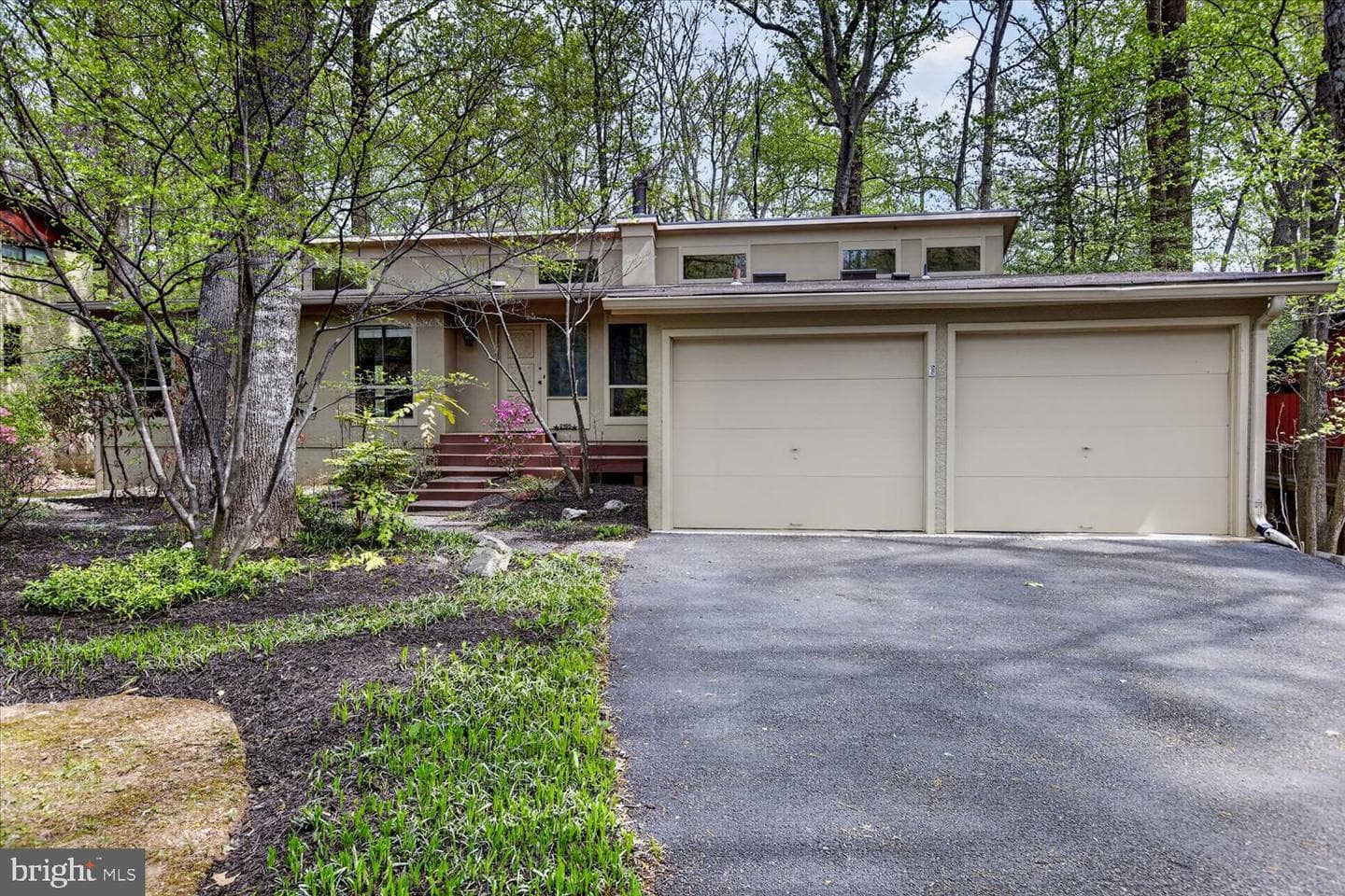 2105 Lirio Court photo 2