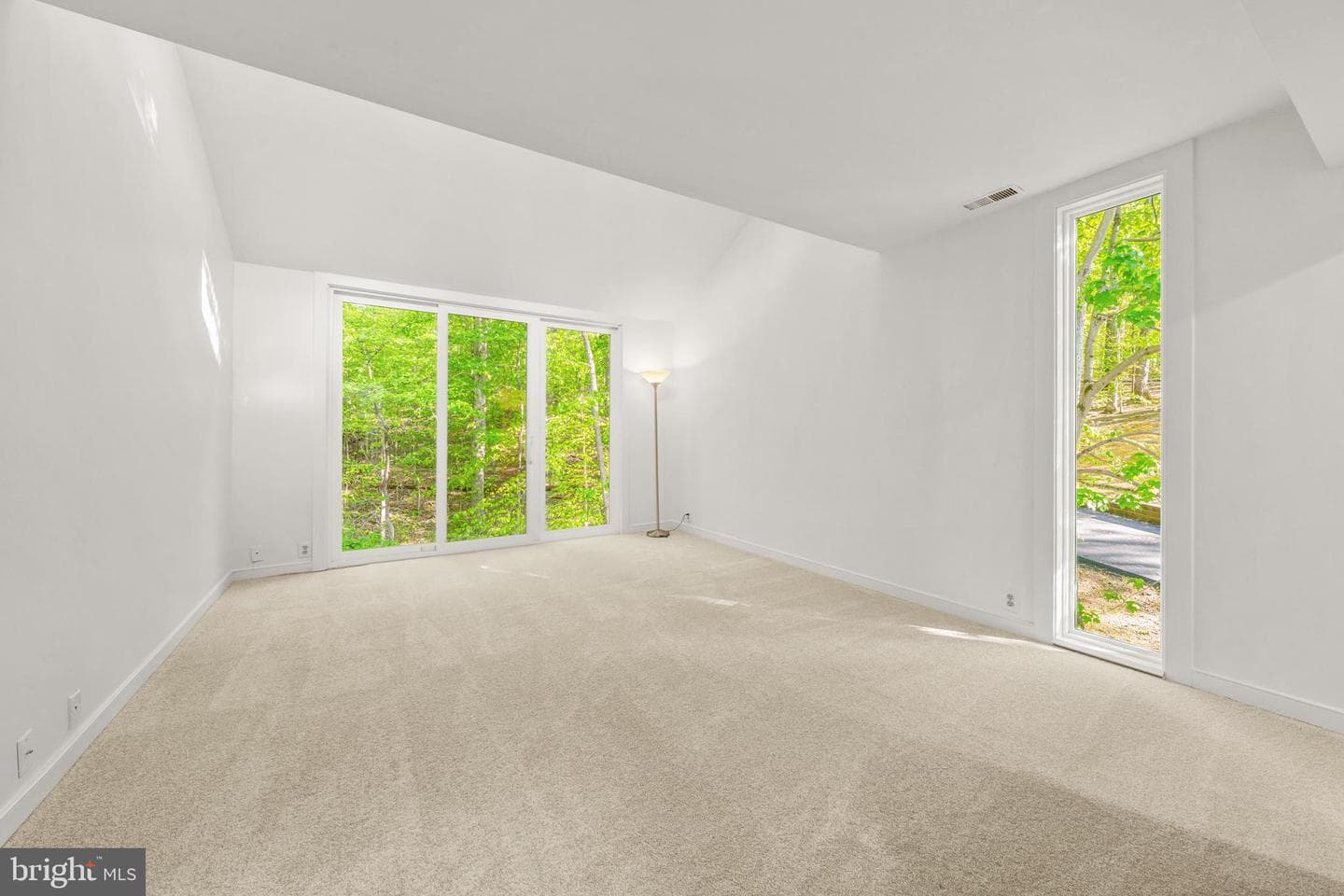 125 Eagles Mere Road photo 39