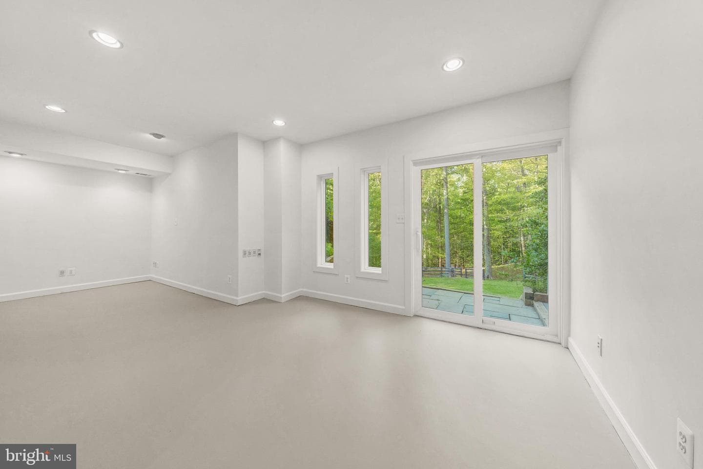 125 Eagles Mere Road photo 48