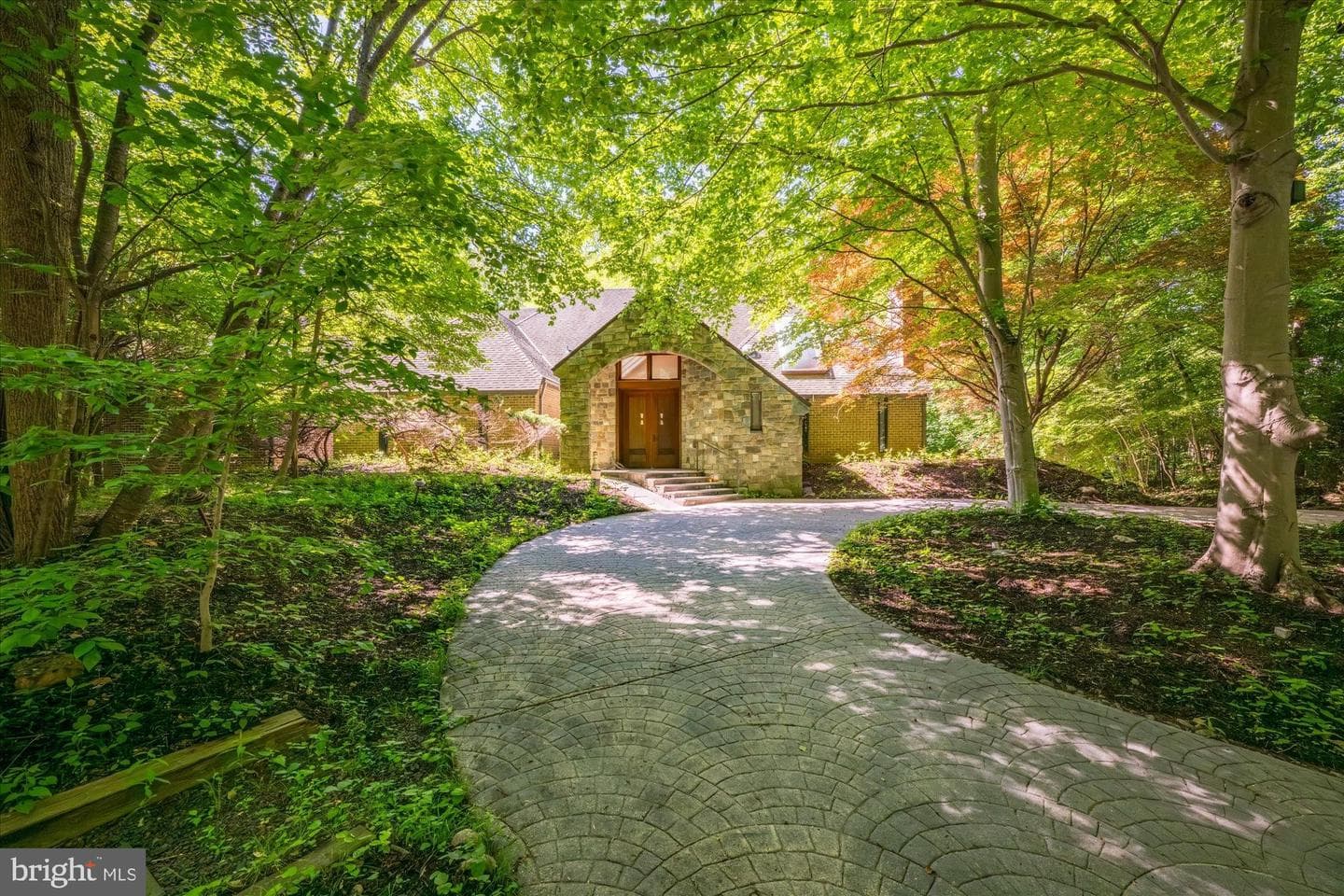 7575 Potomac Fall Road, Mclean