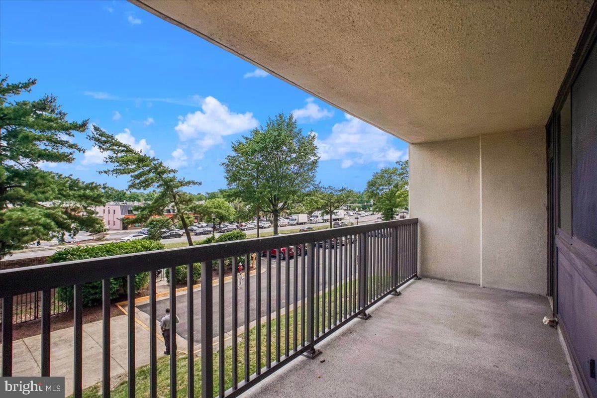 5501 Seminary Road #106s photo 16