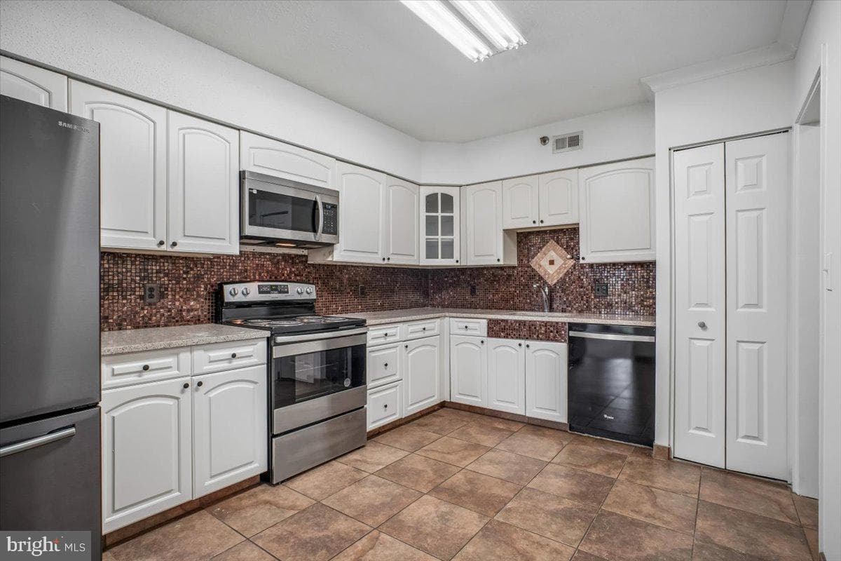 5501 Seminary Road #106s photo 8
