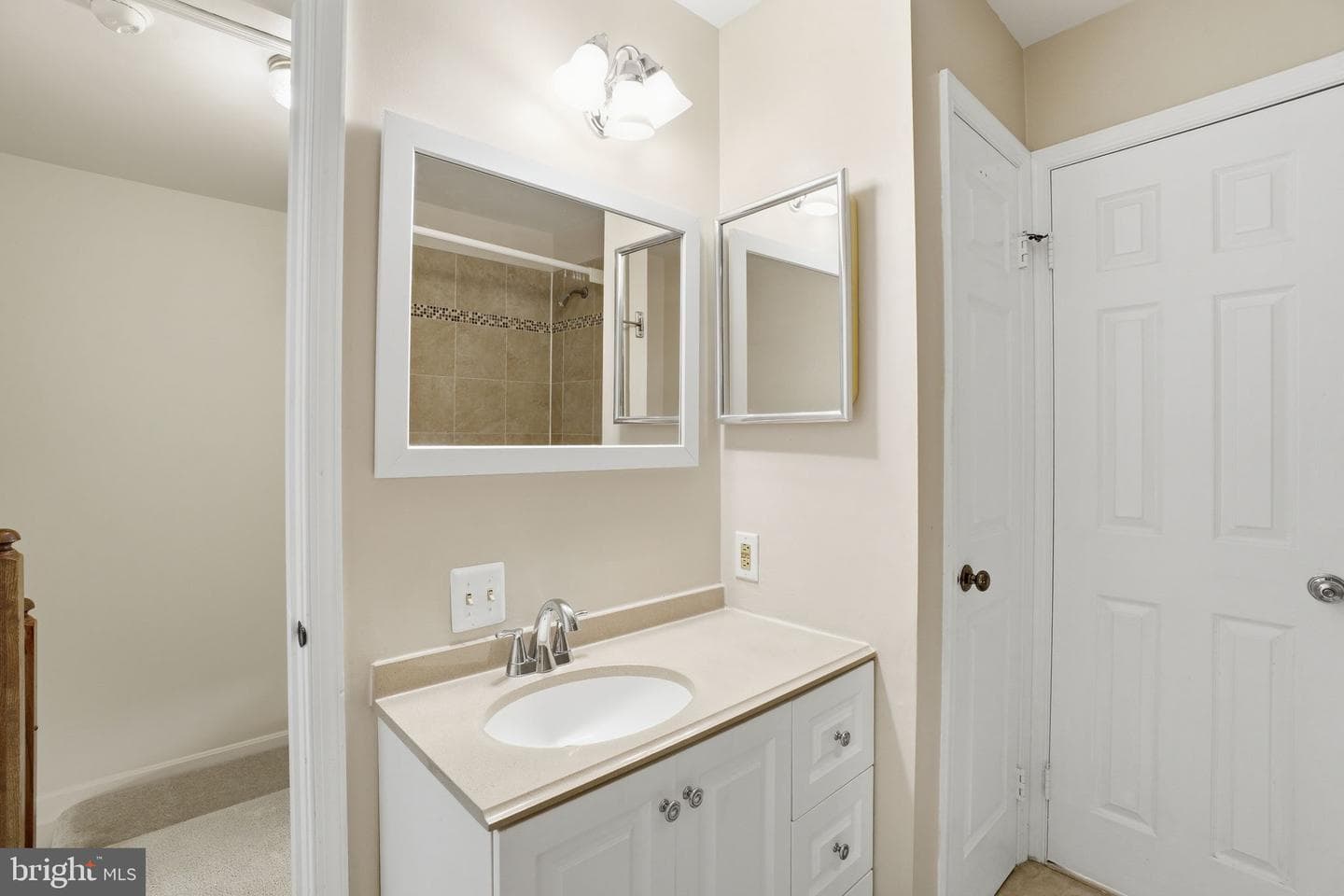 6467 Brick Hearth Court photo 14