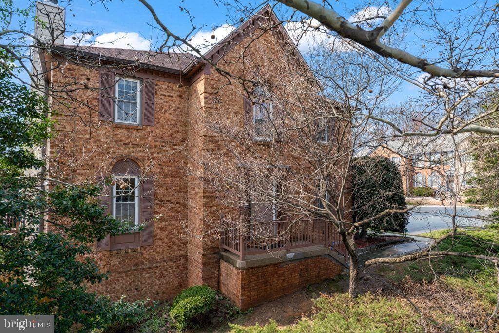 2851 Yarn Court photo 50
