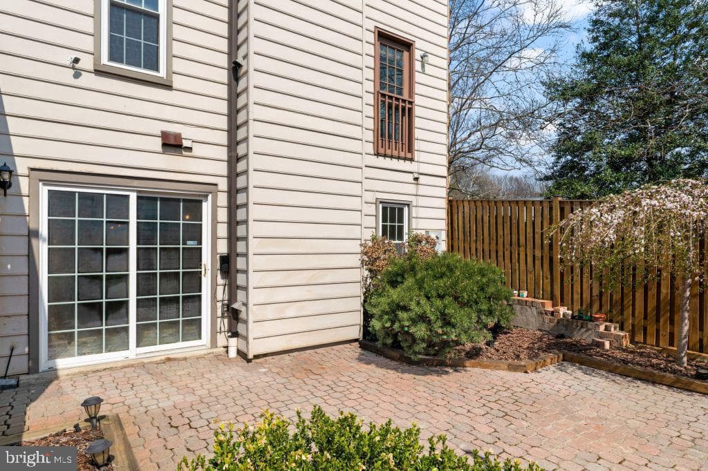 2851 Yarn Court photo 54