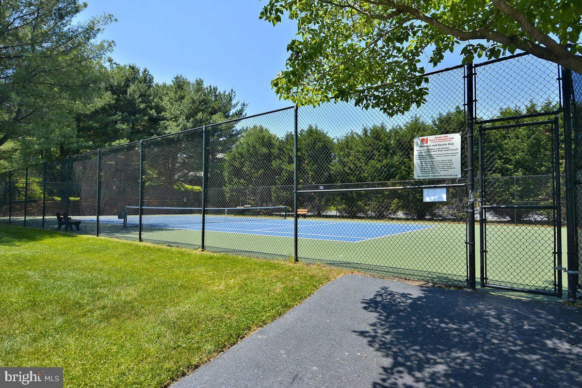 1703 Raleigh Hill Road photo 67