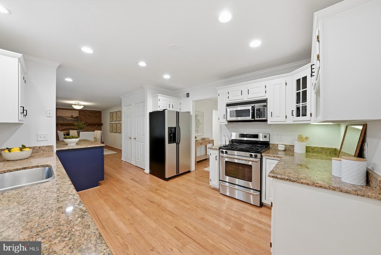 12615 Heritage Farm Lane photo 35